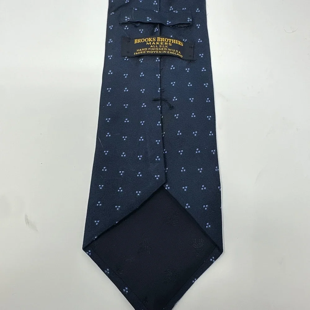 Brooks Brothers Makers Navy Blue Silk Geometric Pin Dot Tie Woven in England